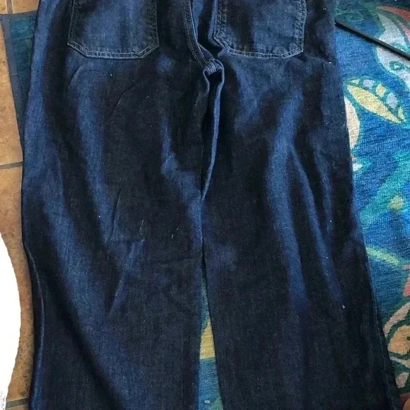 Eddie Bauer Curvy Capri Specially Dyed Dark Wash - Picture 2 of 4